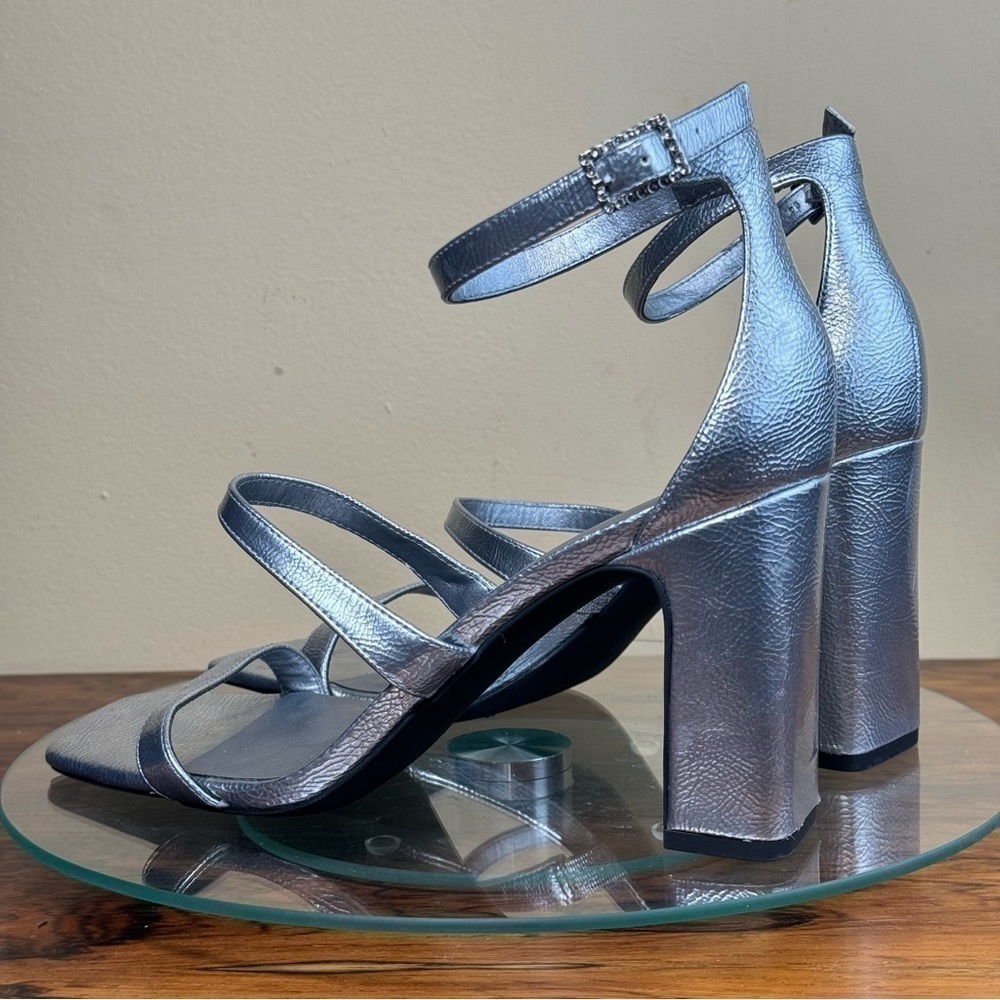 NEW Nordstrom Rack Adelaide Block Heel Sandal silver metallic - Picture 9 of 16
